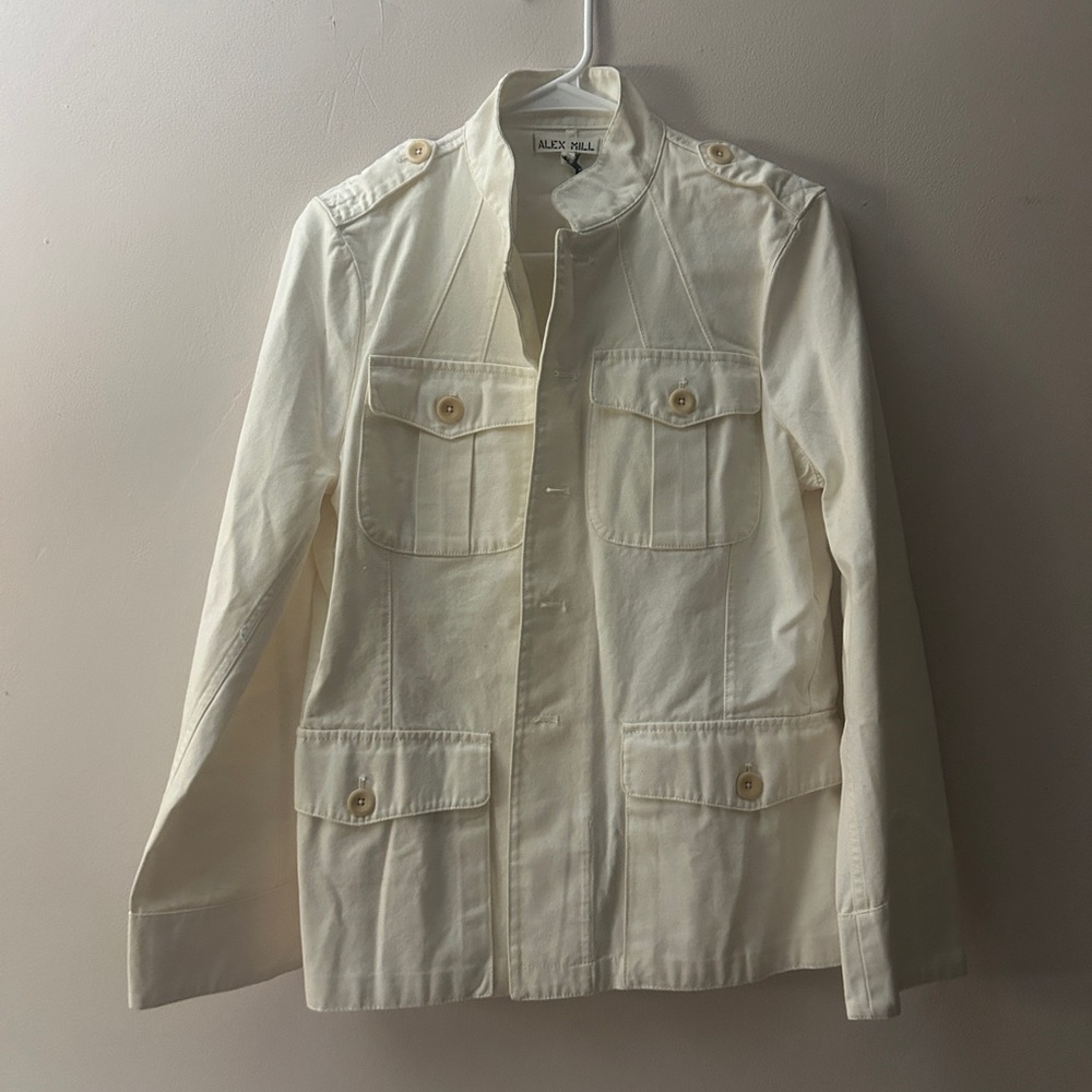 Alex Mill Cream Utility Jacket perfect for fall!